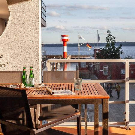 Apartmenthaus Hafenspitze Ap 5 - "Am Yachthafen 5" - Blickrichtung Offenes Meerstrandpromenade Eckernförde Exterior foto
